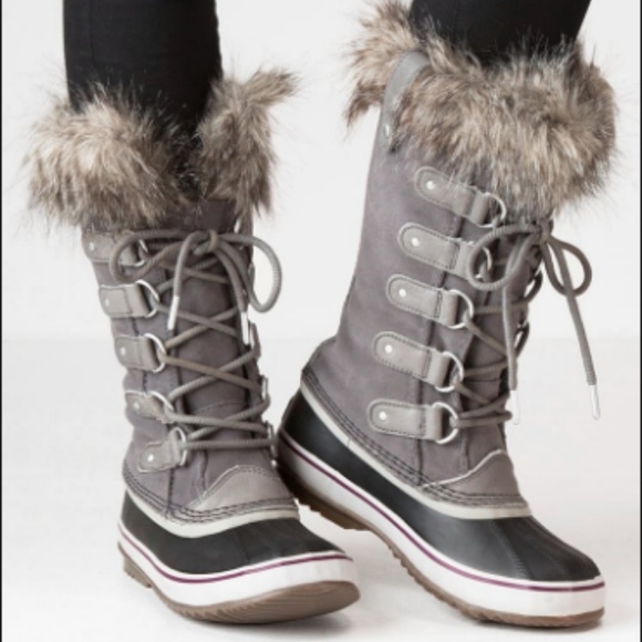 grey sorel boots